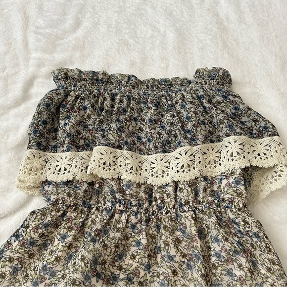 Cupcakes and Cashmere Deda Dress in Oatmeal Small - Picture 10 of 11